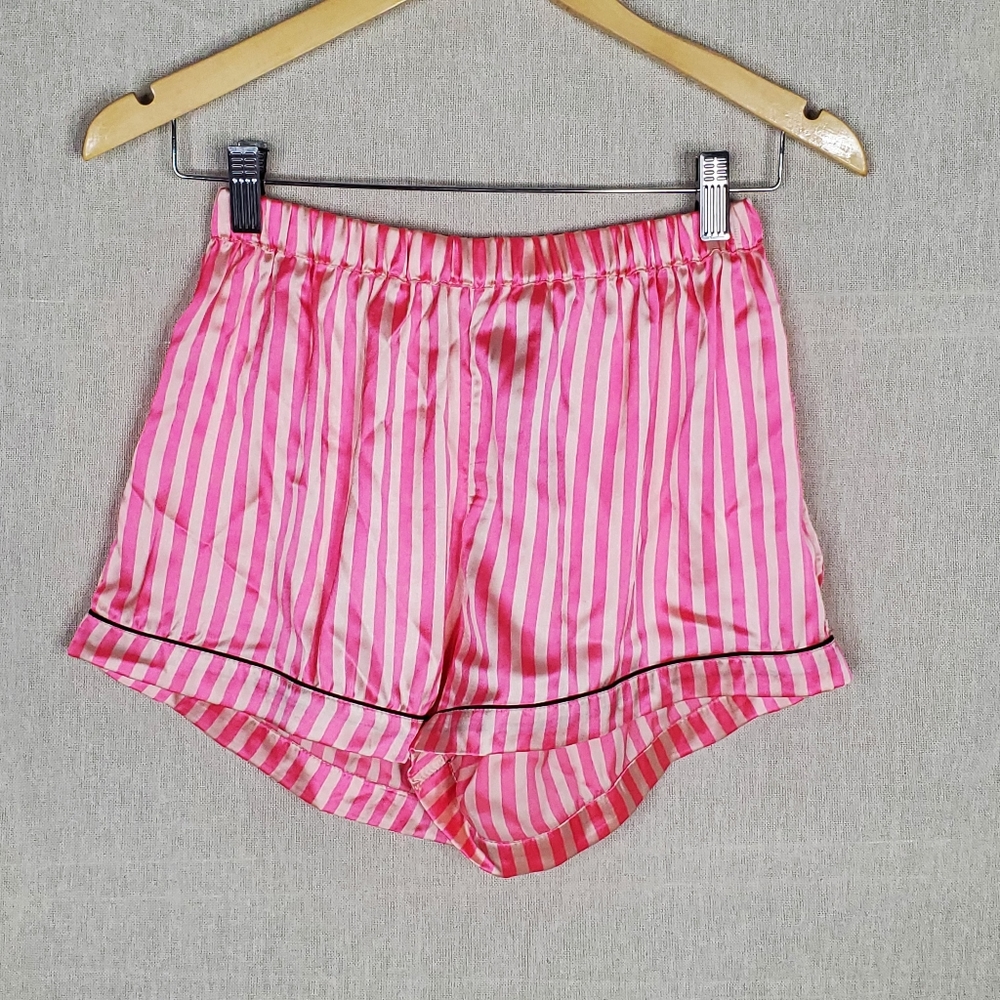 ♧ Boohoo Satin Pink and Cream Striped Sleep Shorts Size 6 NWT